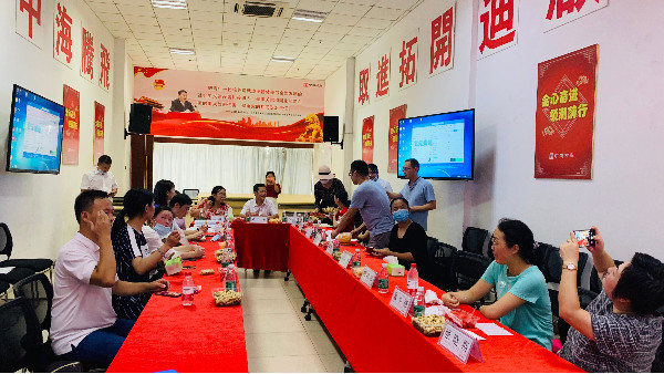 熱烈歡迎深圳青年協會和寶安業委會人員參觀中海西岸華府安防監控項目